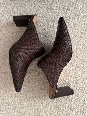 Donald J. Pliner "Ollie 51" Mules, dark brown, size 9, 3-inch heels